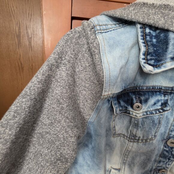 L.E.I.  Jean Jacket Juniors Medium Cropped Stonewash Sweatshirt Sleeves Hood - Picture 7 of 10
